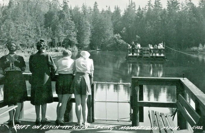 Kitch-iti-kipi - Postcard (newer photo)